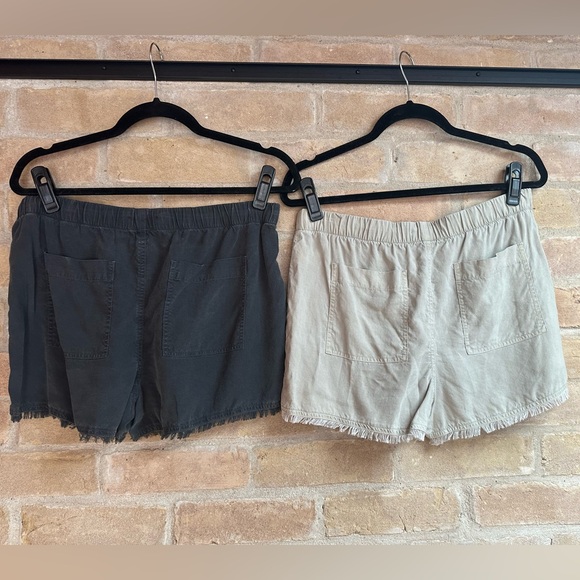 2 Pairs of Bella Dahl Fringe Shorts, Size Medium - Picture 3 of 4